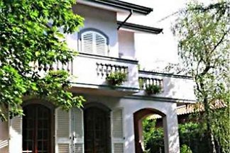 Villa Eleste mit Pool bei Lucca