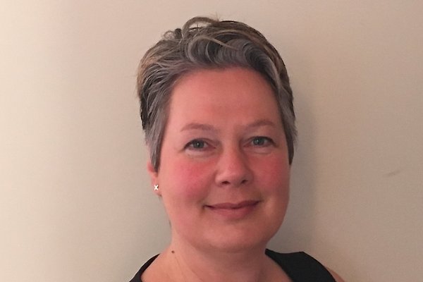 <span style="font-size:smaller;">Firma Mooi Vlaanderen</span><br> Frau Oostdijk <span style="font-size:smaller;">Firma Mooi Vlaanderen</span><br> Frau Oostdijk