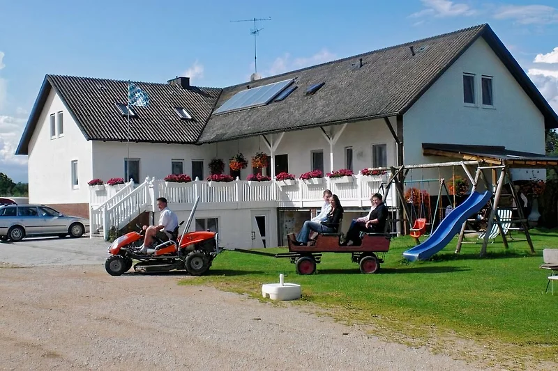 Bauernhaus mit 3 Ferienwohnungen