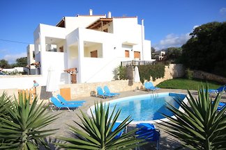 Exclusive Villa mit Pool Kreta Reth
