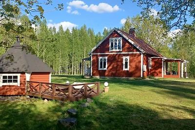 Hus vid sjön