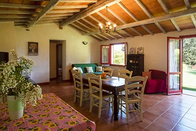 Cottage + priv giardino + piscina, Strandnaeh