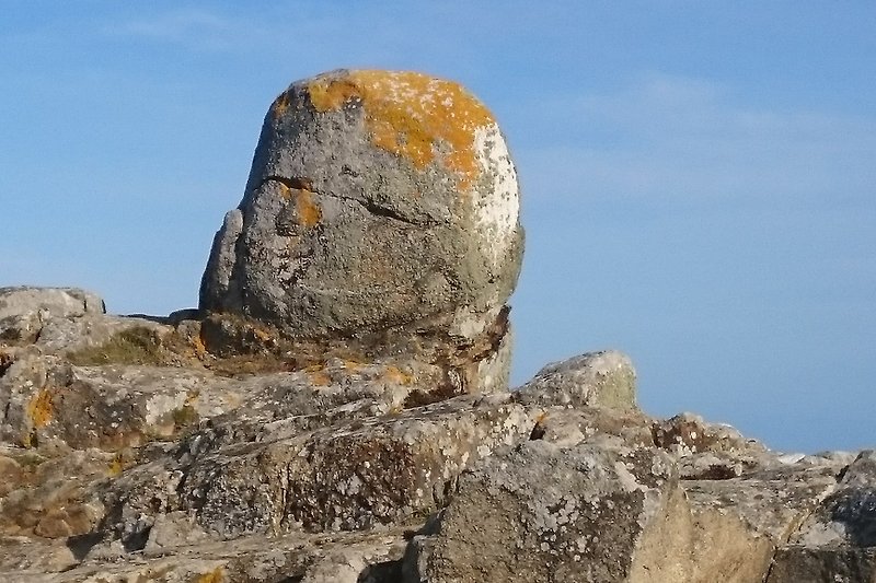 le rocher en forme de tête à la pointe de Brézellec