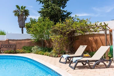 House Casa Otilia con piscina