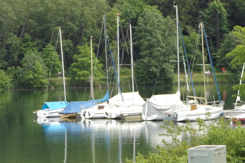 Bucher Stausee mit Wassertreter und Bootsverleih,weitere Seen Fischbachsee,orotsee,Kressbachsee ,Hammerschmiedesee