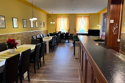 Gruppenunterkunft mit Hallenbad