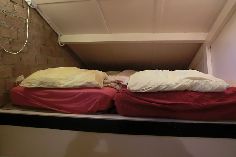 Doppelbett Schlafzimmer 3