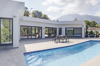 Ferienhaus Deluxe Villa Perseu