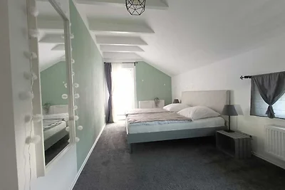 Neu " Leuchtturm" 350 m zum Strand