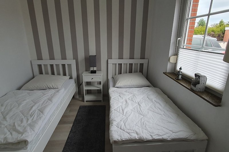 2.Schlafzimmer Einzelbetten 90x200