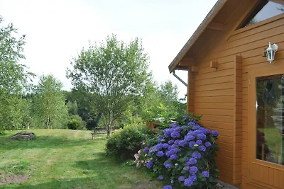 Chalet nella riserva naturale con il lago