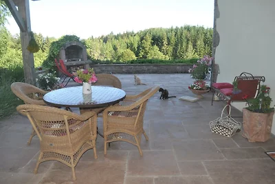 Camera doppia in casa di campagna con lago balneabile privato