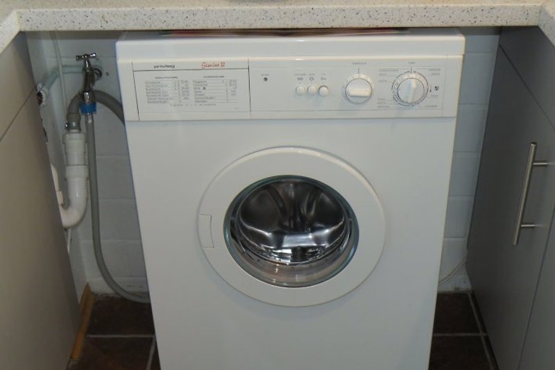 Eine Waschmaschine steht ebenfalls zur kostenfreien Nutzung bereit