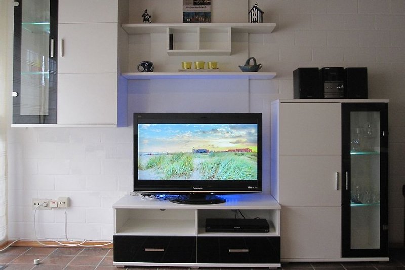 Wohnwand mit LED-Beleuchtung und 37'-LED-TV u. Blu-ray-DVD-Player für Genießer