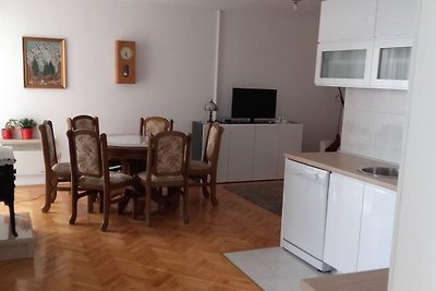 Apartment Betty Makarska