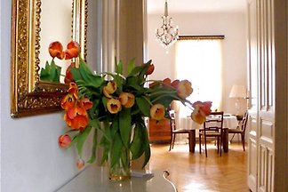 Stilvoll zentral ruhige Wohnung