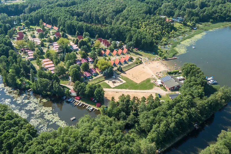 Luchtfoto Vakantie-eiland Tietzowsee