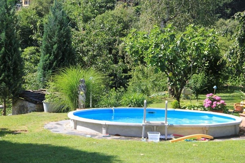 Pool mit ca. 4,65 m Durchmesser in Mitbenutzung