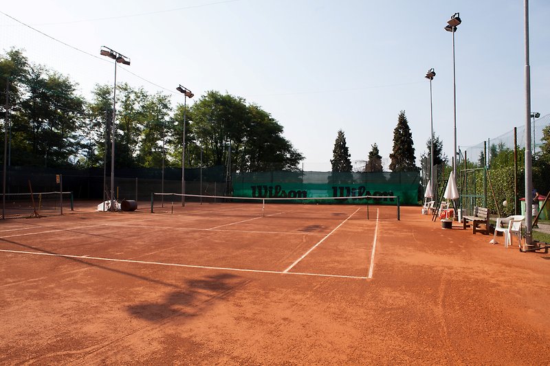 Einer von mehreren Tennis-Plätzen