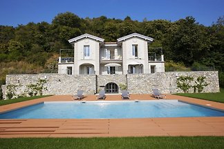 Villa La Loggia