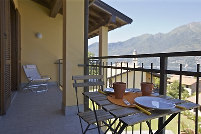 Holiday flat family holiday Pino sulla Sponda del Lago Maggiore