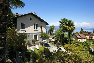 Holiday home relaxing holiday Stresa