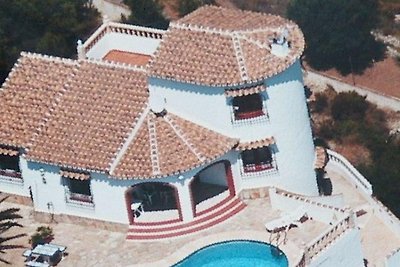 Villa met zwembad, terras, tuin