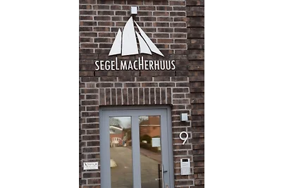 "Apart Seegras"