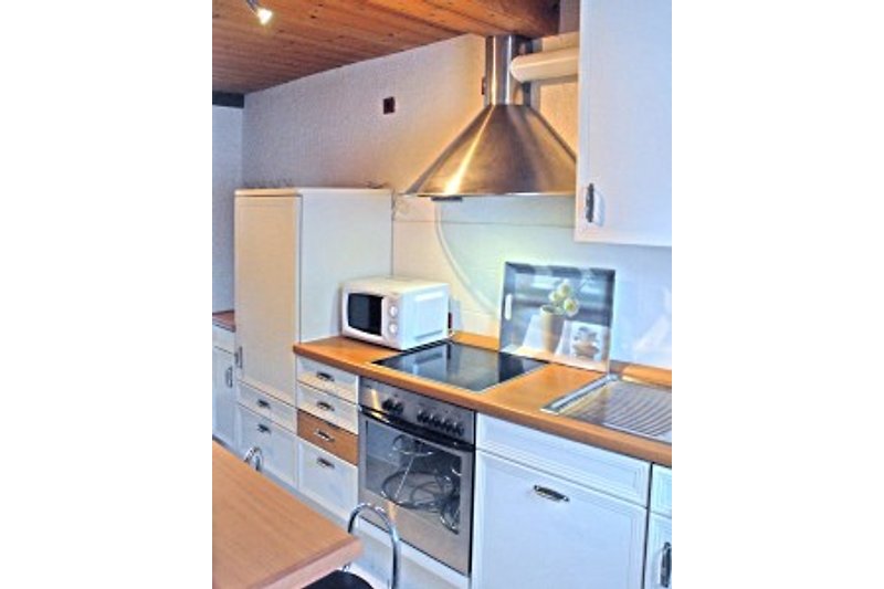 Beautiful, new kitchen with all comforts.