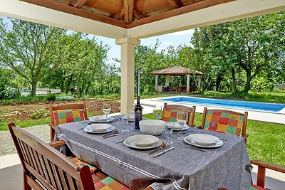 Holiday home relaxing holiday Ližnjan