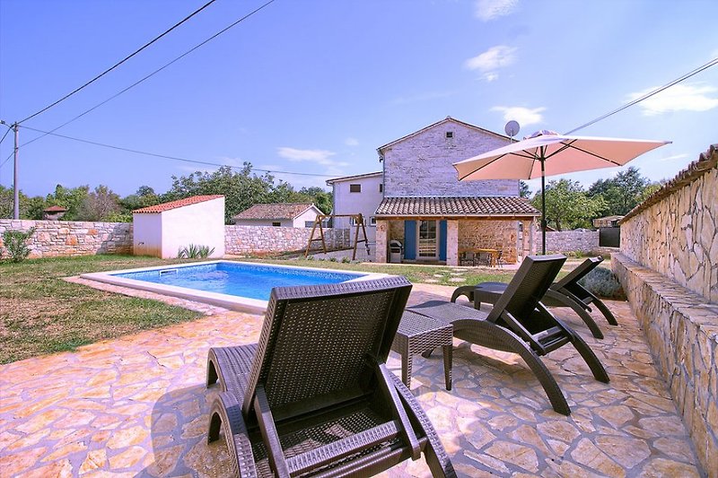 Villa Sasso mit pool in Istria - wiibuk.com