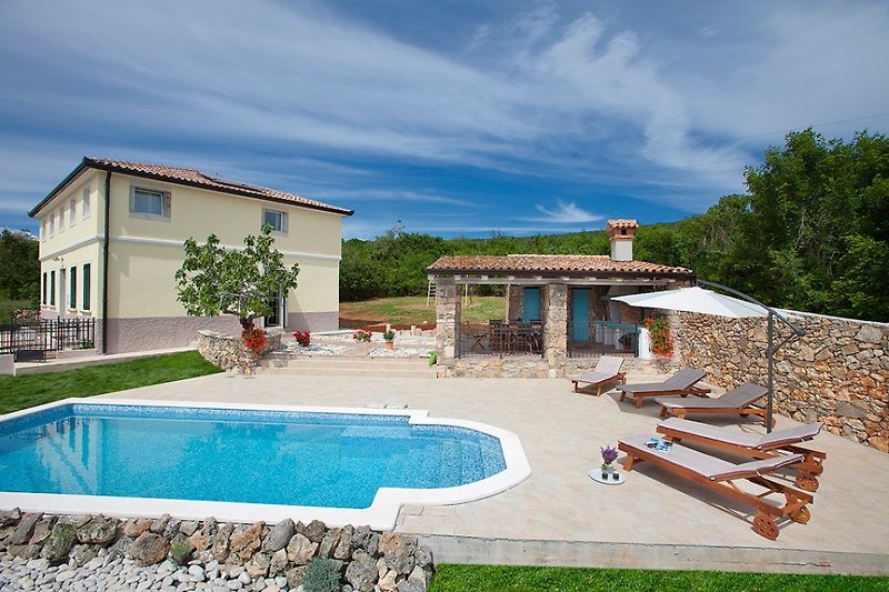 Villa Bea con piscina en Istria - wiibuk.com