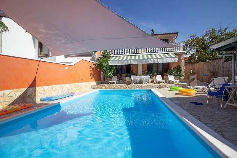 Villa with pool in Štinjan - wiibuk.com