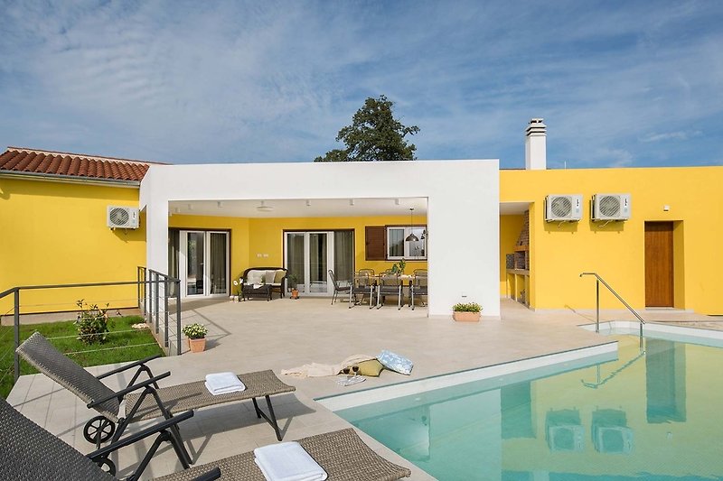 Villa Limone - Tartufo mit pool - wiibuk.com