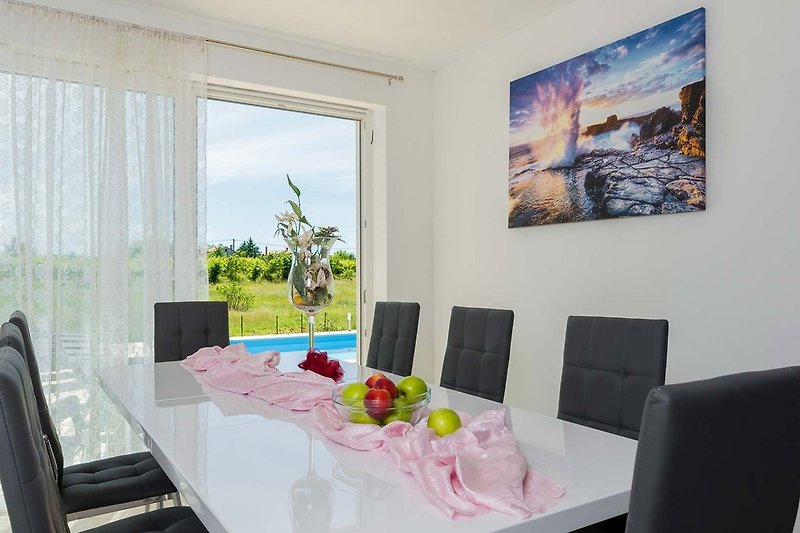 Villa Dream mit Pool - wiibuk.com