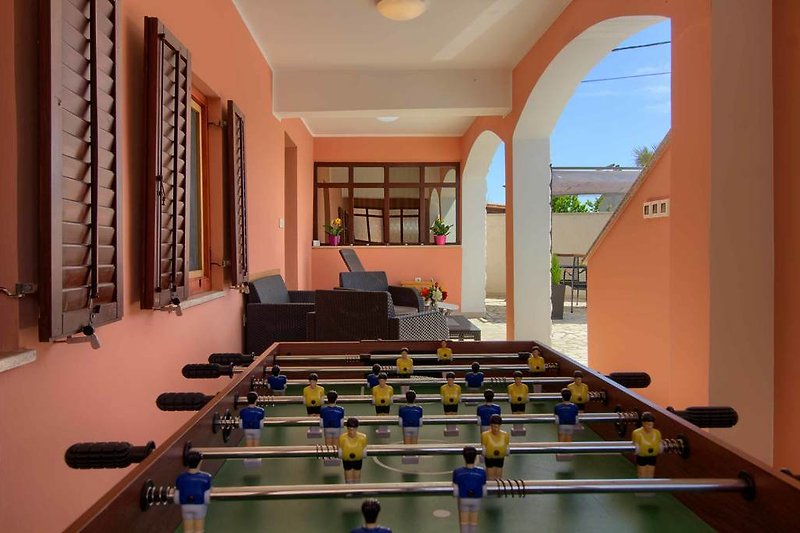 Villa Dvori mit pool in Ližnjan  - wiibuk.com