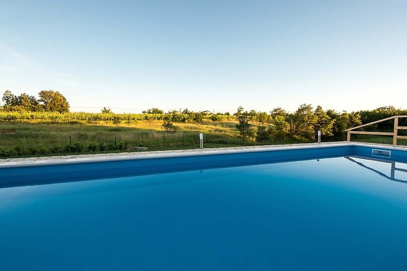 Villa Dream mit Pool - wiibuk.com