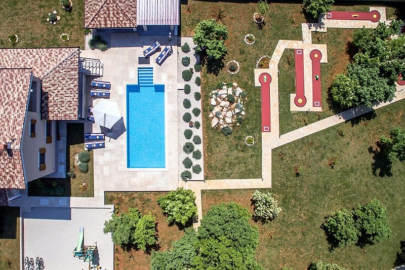 Villa Štokovci with pool in Štokovci - wiibuk.com