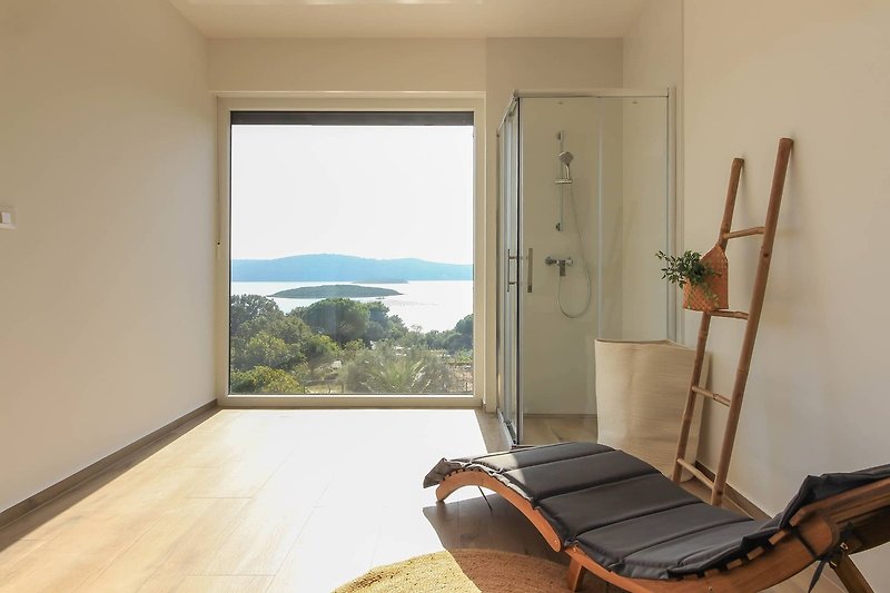 Villa Pergosa s pogledom na more i saunom