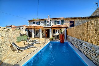 Villa Mareva con piscina max 8 osp.
