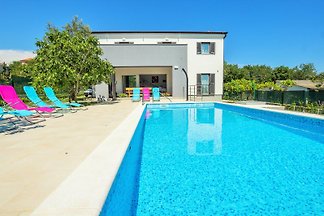 Vila in Medulin 900m Strand 8 pers