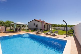 Villa Demian