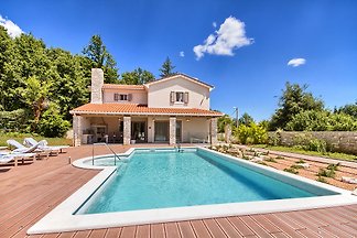 Luxus Vila mit Pool, Jacuzzi, Sauna