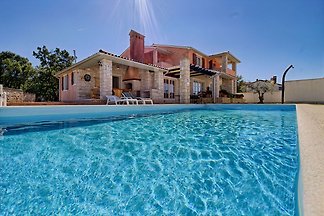 Hermosa villa con piscina, 9 pers