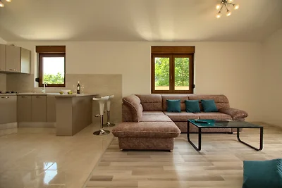Schöne Villa Markulin mit Pool 