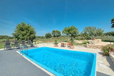 Villa Palera,private pool,1km Beach