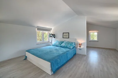Villa Palera,private pool,1km Beach