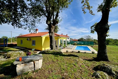 Villa Paradiso mit Pool, 6 Pers.