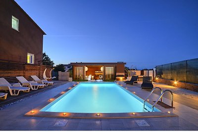 Nikolina Luxury villa-heated pool 