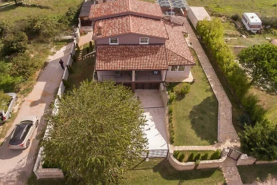  Villa Nikolina